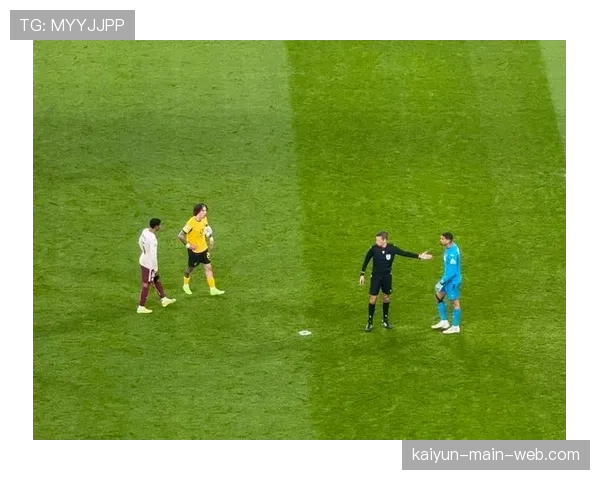 多特蒙德球员赛后激烈质疑点球判罚 VAR重罚决定改变比赛进程